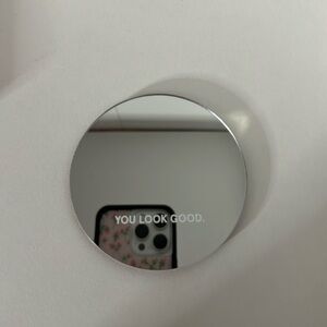 Glossier You Look Good Hand Mirror